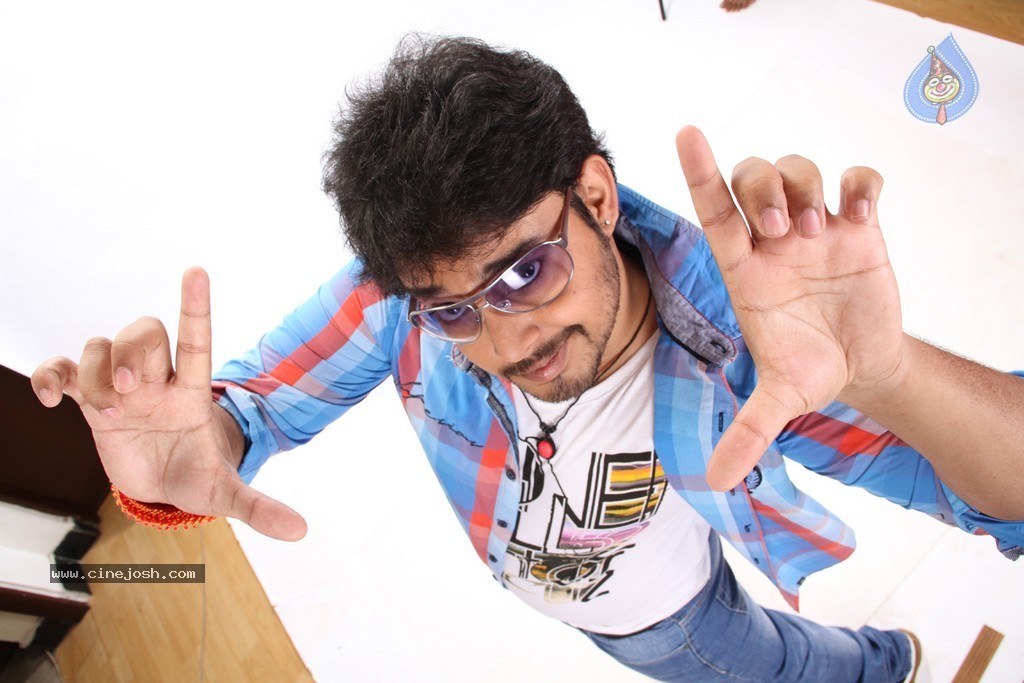 Band Baaja Stills n Walls - 21 / 93 photos