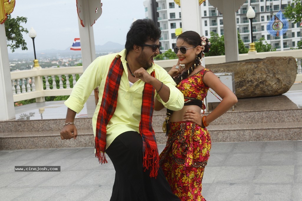 Band Baaja Stills n Walls - 79 / 93 photos