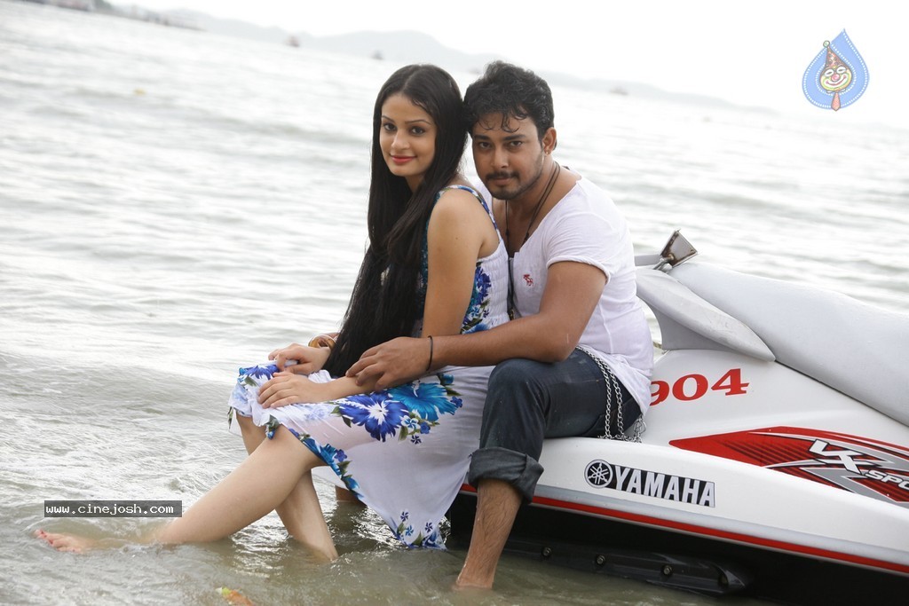 Band Baaja Stills n Walls - 80 / 93 photos