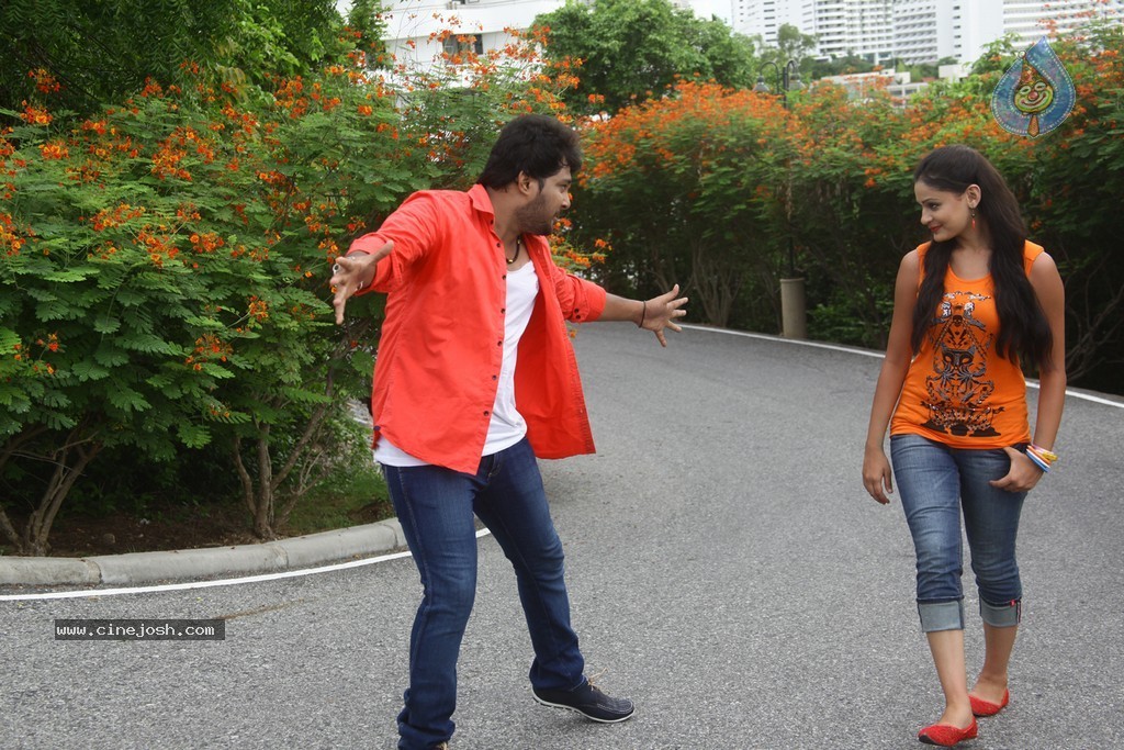 Band Baaja Stills n Walls - 86 / 93 photos