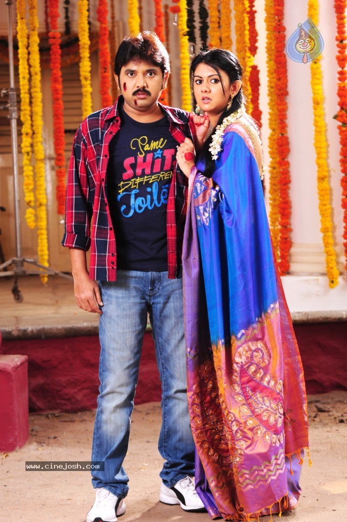 Band Balu Movie New Stills - 15 / 44 photos