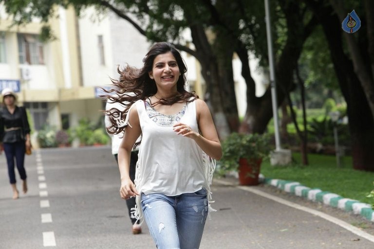 Bangalore Naatkal Photos and Posters - 29 / 84 photos