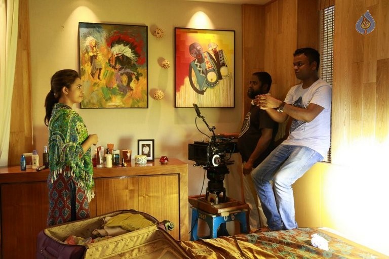 Bangalore Naatkal Photos and Posters - 42 / 84 photos