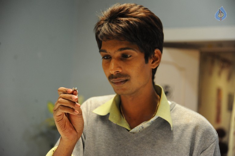 Banthipoola Janaki Movie Images - 34 / 53 photos