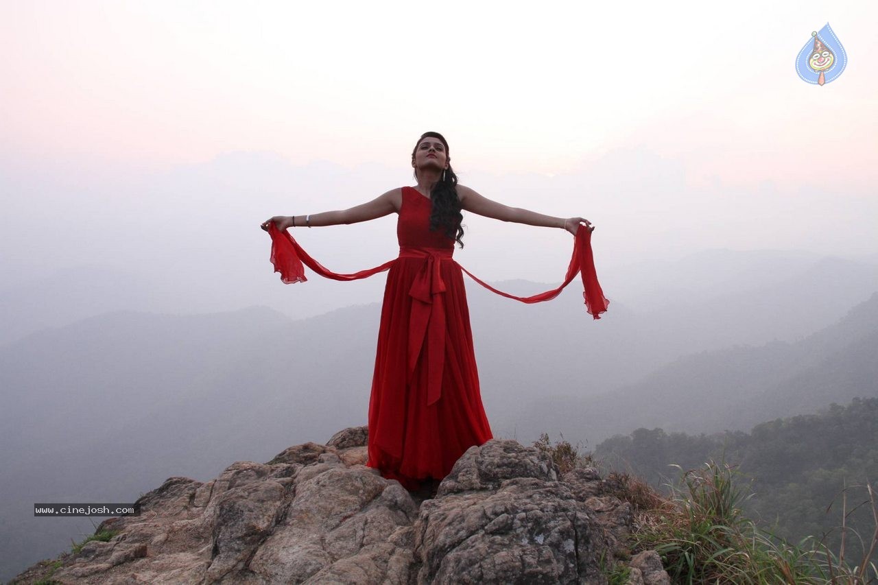 Basthi Movie Stills and Posters - 45 / 128 photos