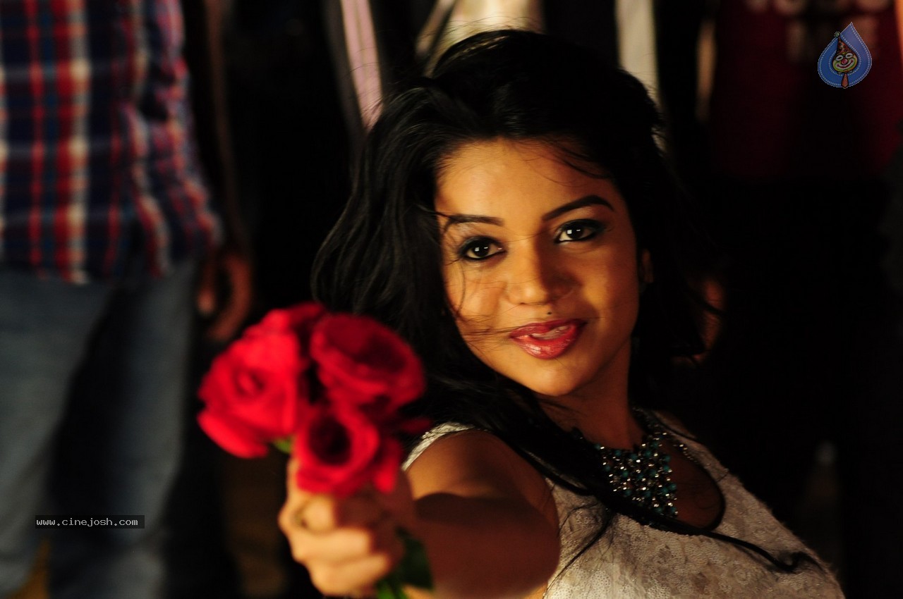 Best Friends Forever Movie Stills - 5 / 112 photos