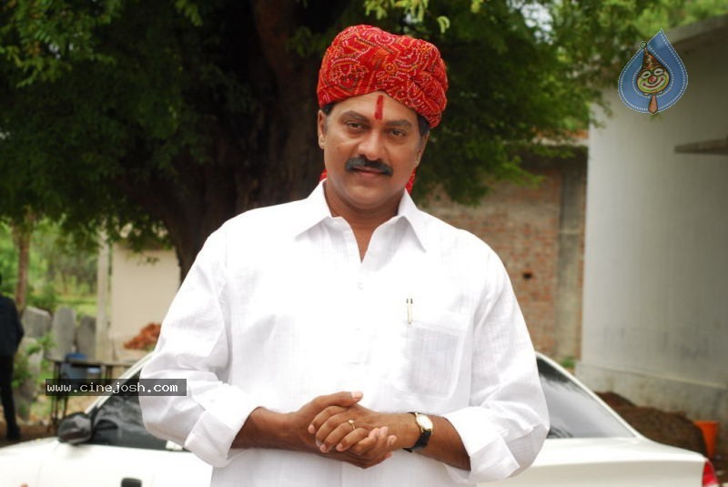 Bhagiradhudu Movie Stills - 28 / 48 photos