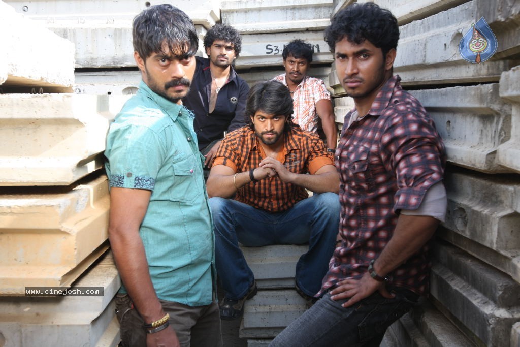 Bhagyanagaram Movie Hot Stills - 31 / 43 photos