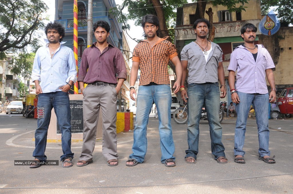 Bhagyanagaram Movie Hot Stills - 38 / 43 photos