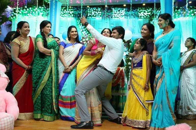 Bhale Bhale Magadivoy New Photos - 1 / 6 photos