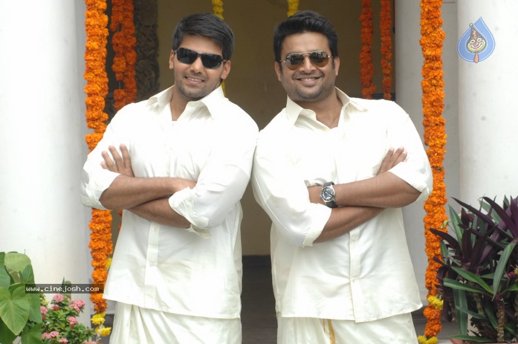 Bhale Thammudu Movie Stills - 15 / 22 photos
