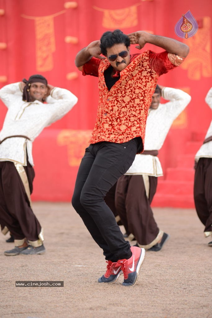 Bheemavaram Bullodu Movie New Stills - 27 / 49 photos