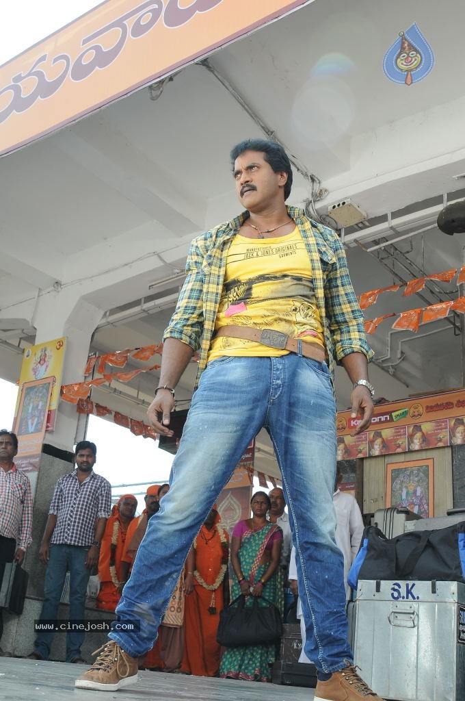 Bheemavaram Bullodu Movie Stills - 15 / 34 photos