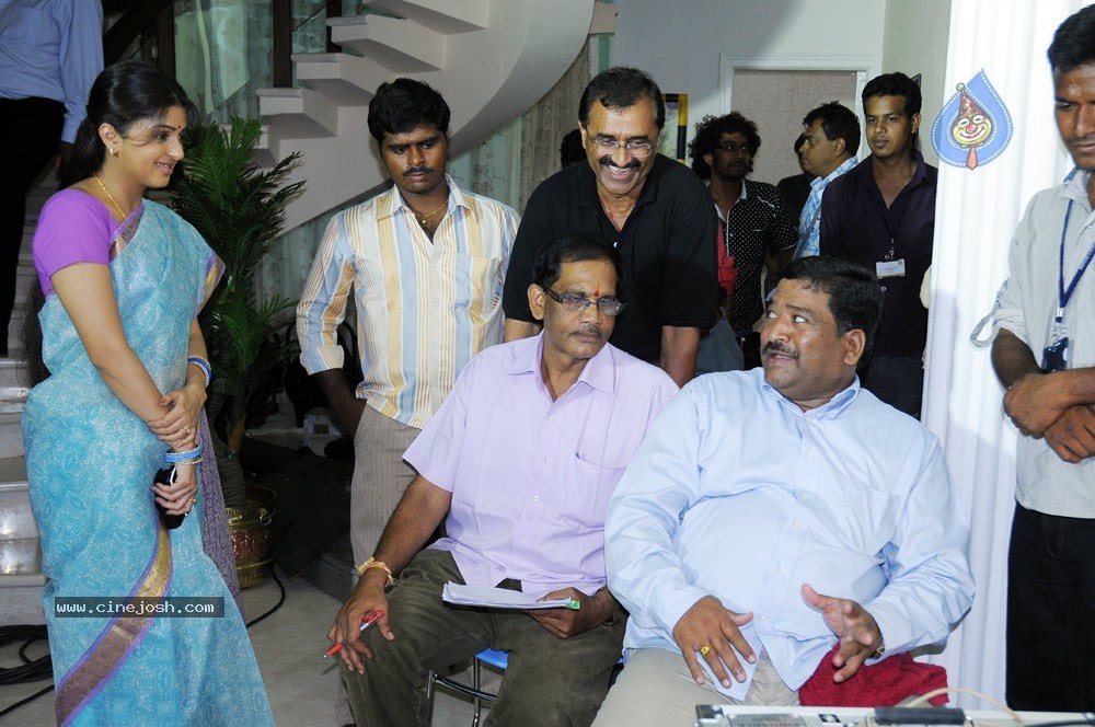Bhumika Prakash Raj New Movie Stills - 3 / 148 photos