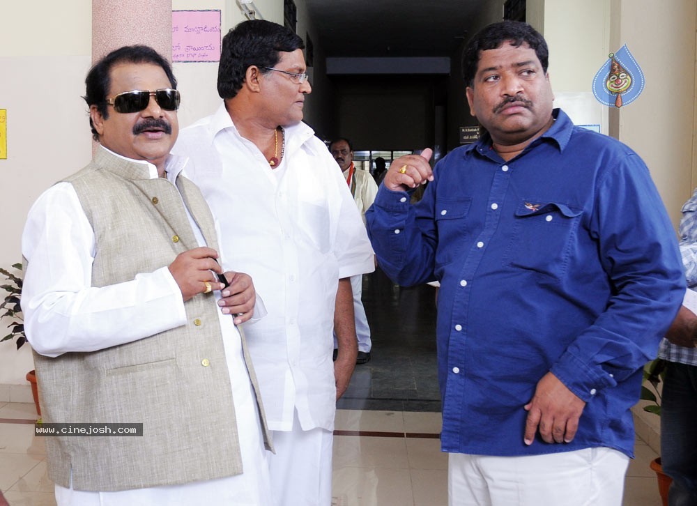 Bhumika Prakash Raj New Movie Stills - 14 / 148 photos