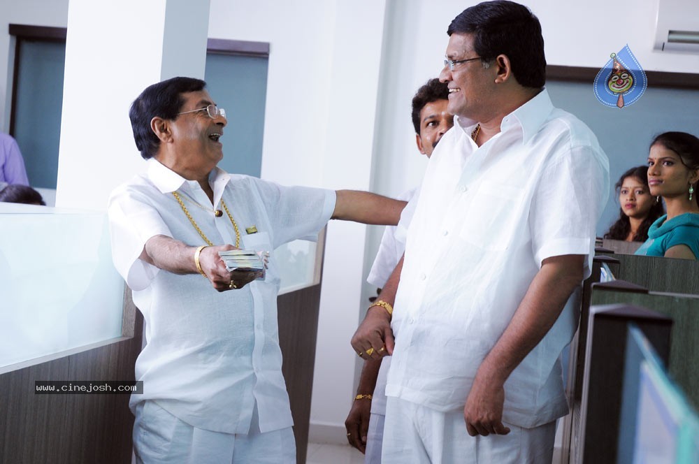 Bhumika Prakash Raj New Movie Stills - 19 / 148 photos