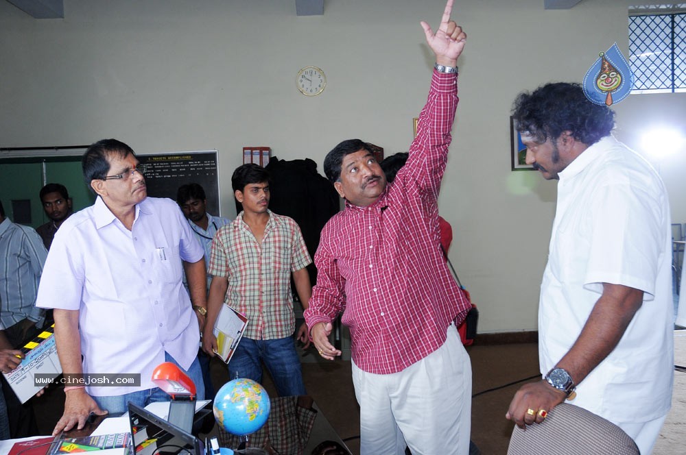 Bhumika Prakash Raj New Movie Stills - 38 / 148 photos
