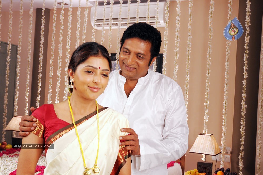 Bhumika Prakash Raj New Movie Stills - 47 / 148 photos