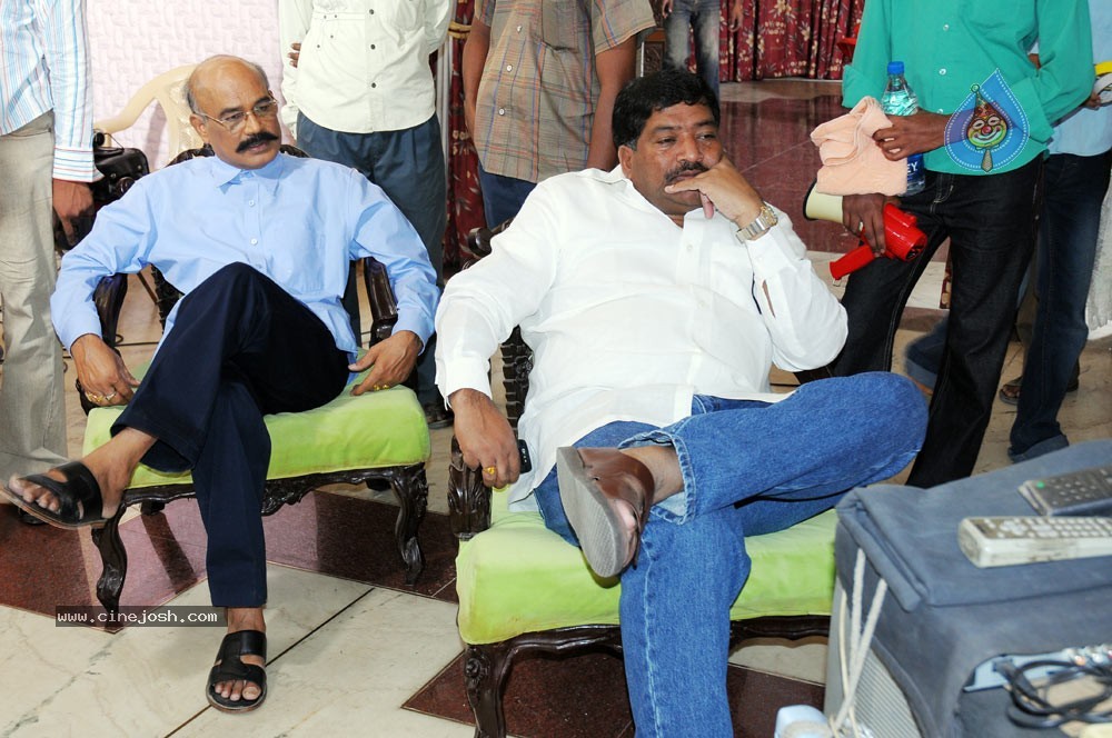 Bhumika Prakash Raj New Movie Stills - 70 / 148 photos