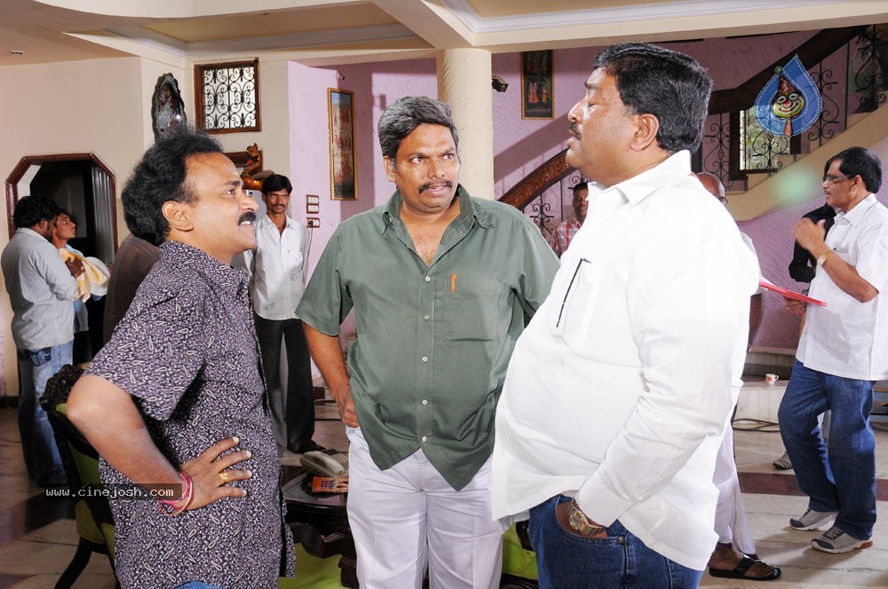Bhumika Prakash Raj New Movie Stills - 73 / 148 photos