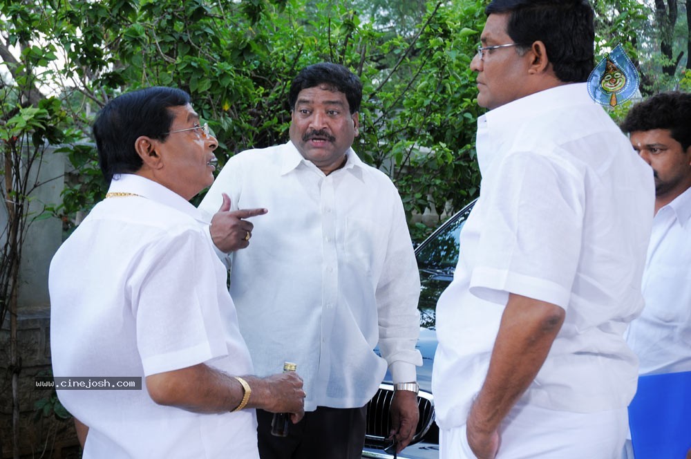Bhumika Prakash Raj New Movie Stills - 105 / 148 photos
