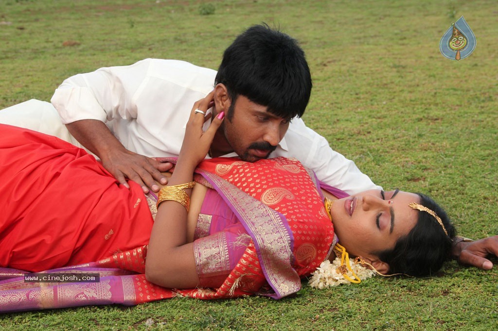 Bhuvanakkadu Tamil Movie Stills - 13 / 62 photos