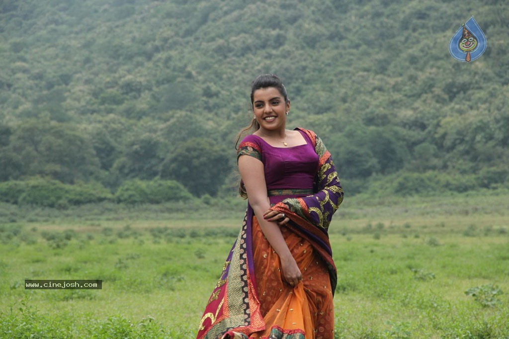 Bhuvanakkadu Tamil Movie Stills - 37 / 62 photos