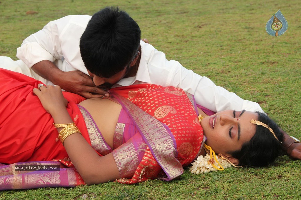 Bhuvanakkadu Tamil Movie Stills - 52 / 62 photos