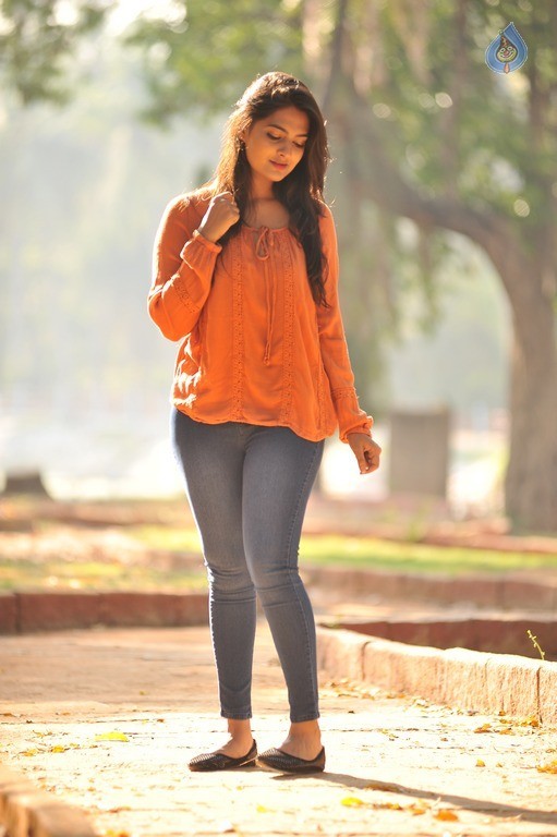 Bichagada Majaka Movie Photos - 34 / 34 photos