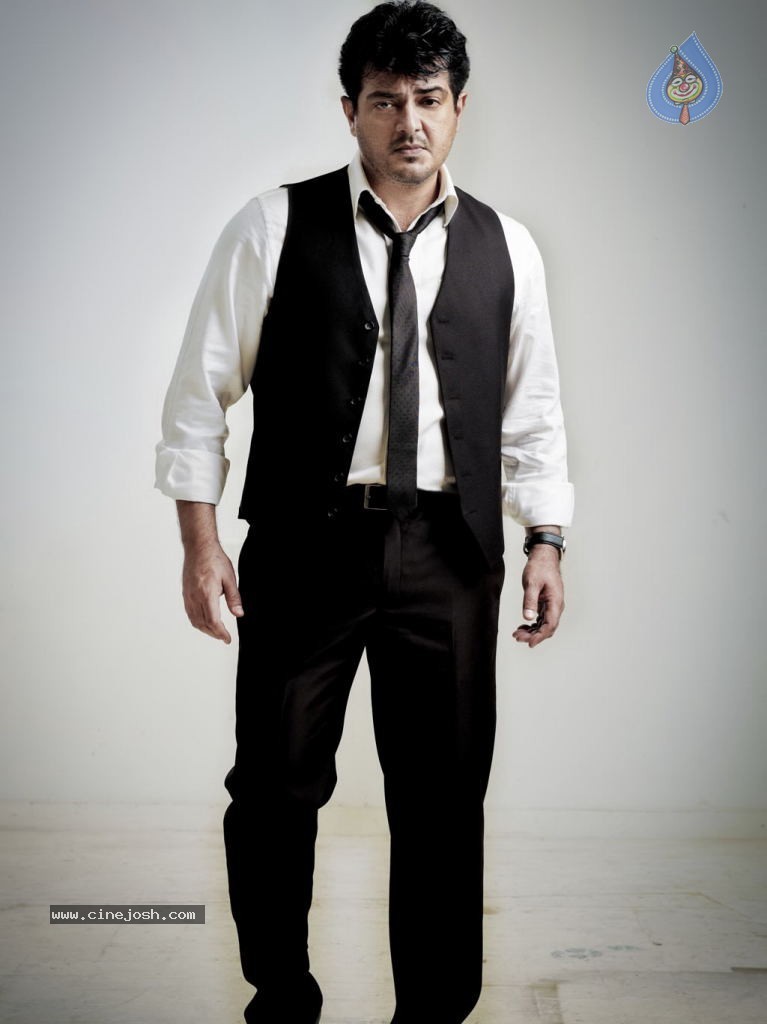 Billa 2 Movie Hot Stills - 32 / 46 photos