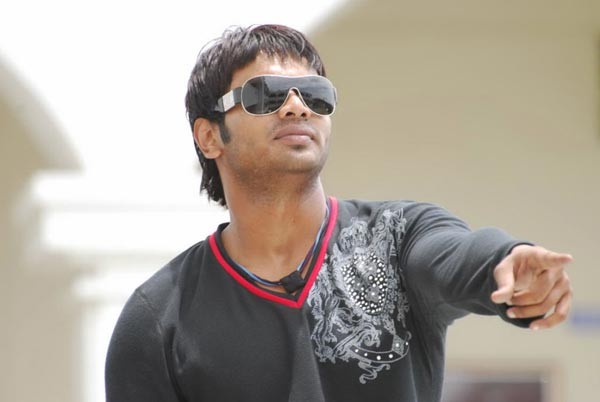 Bindaas Movie Stills  - 16 / 28 photos