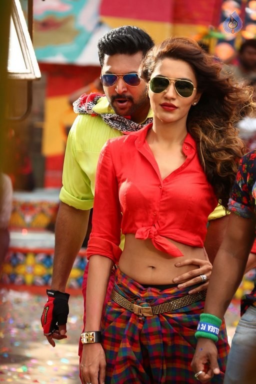 Bogan Tamil Movie Photos - 6 / 13 photos