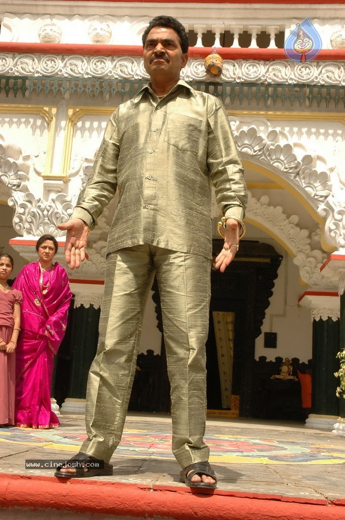 Bommali Movie New Stills - 19 / 71 photos