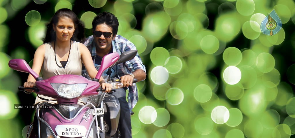 Boy Meets Girl Tholiprema Katha New Photos - 30 / 40 photos
