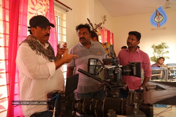 Breaking News Tamil  Movie Working Stills - 14 / 19 photos