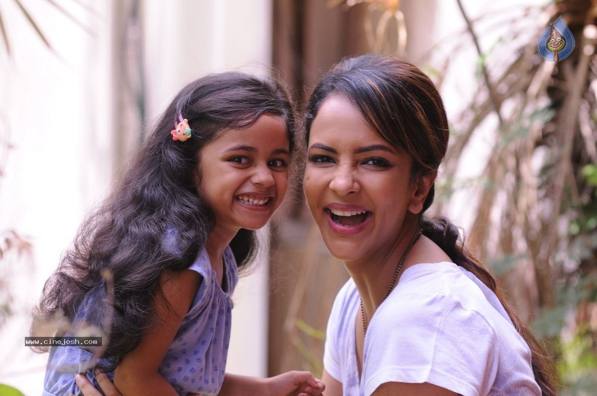 Budugu Movie Stills n Walls - 14 / 40 photos