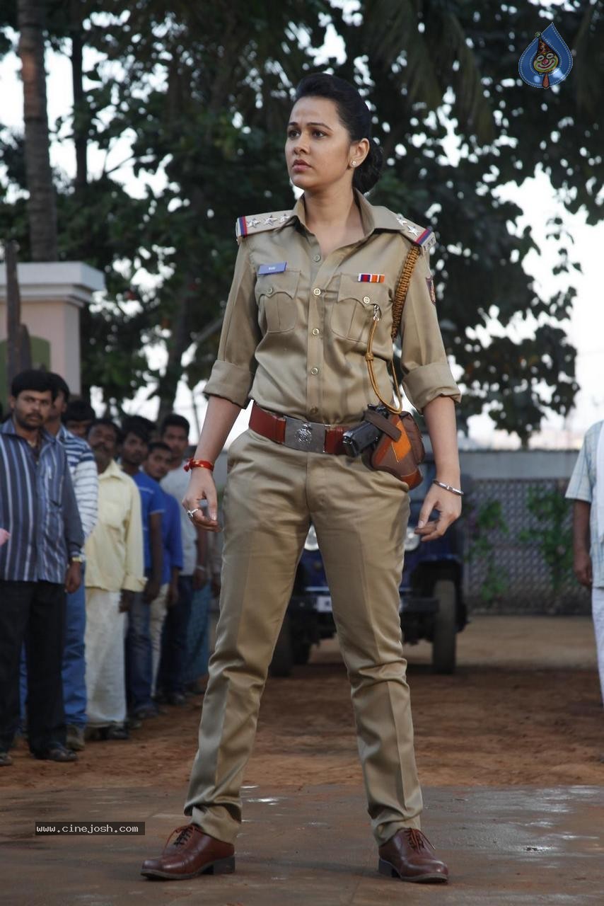 Bullet Rani Movie New Photos - 6 / 29 photos