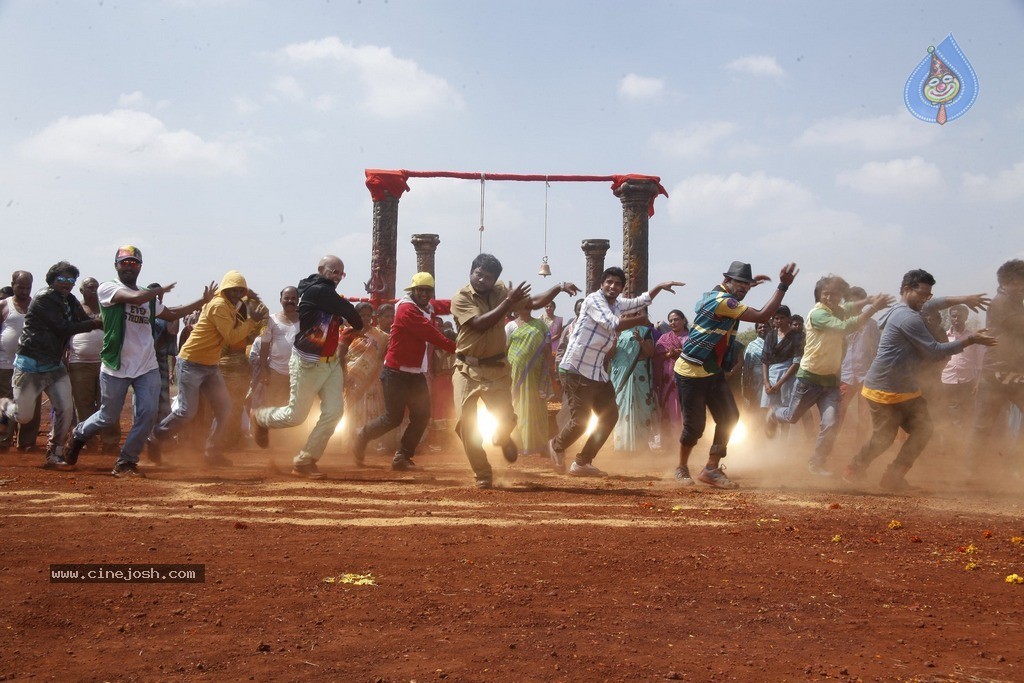 Bullet Rani Movie New Stills - 15 / 32 photos