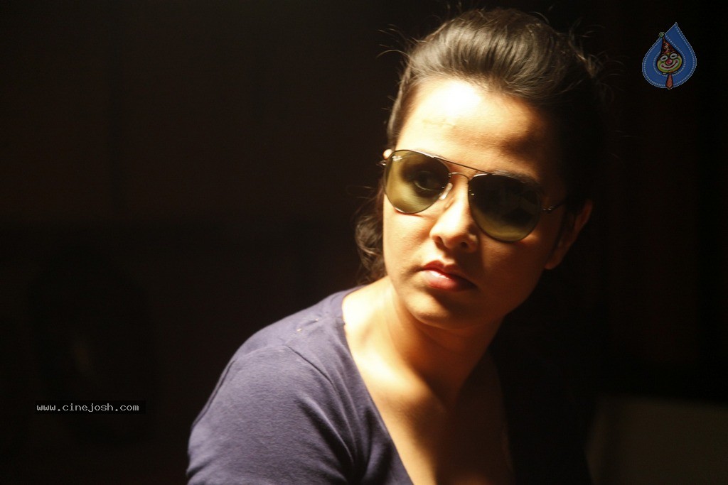 Bullet Rani Movie New Stills - 17 / 32 photos