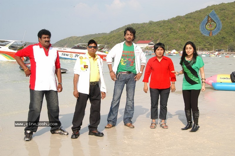 Buridi Movie Unseen Stills - 61 / 97 photos