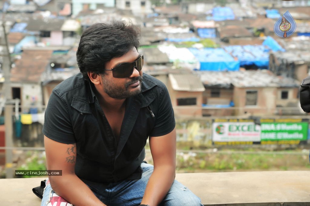 Businessman Movie Working Stills - 5 / 75 photos