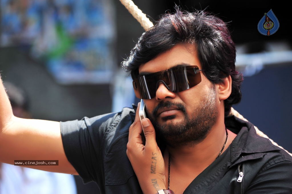 Businessman Movie Working Stills - 6 / 75 photos