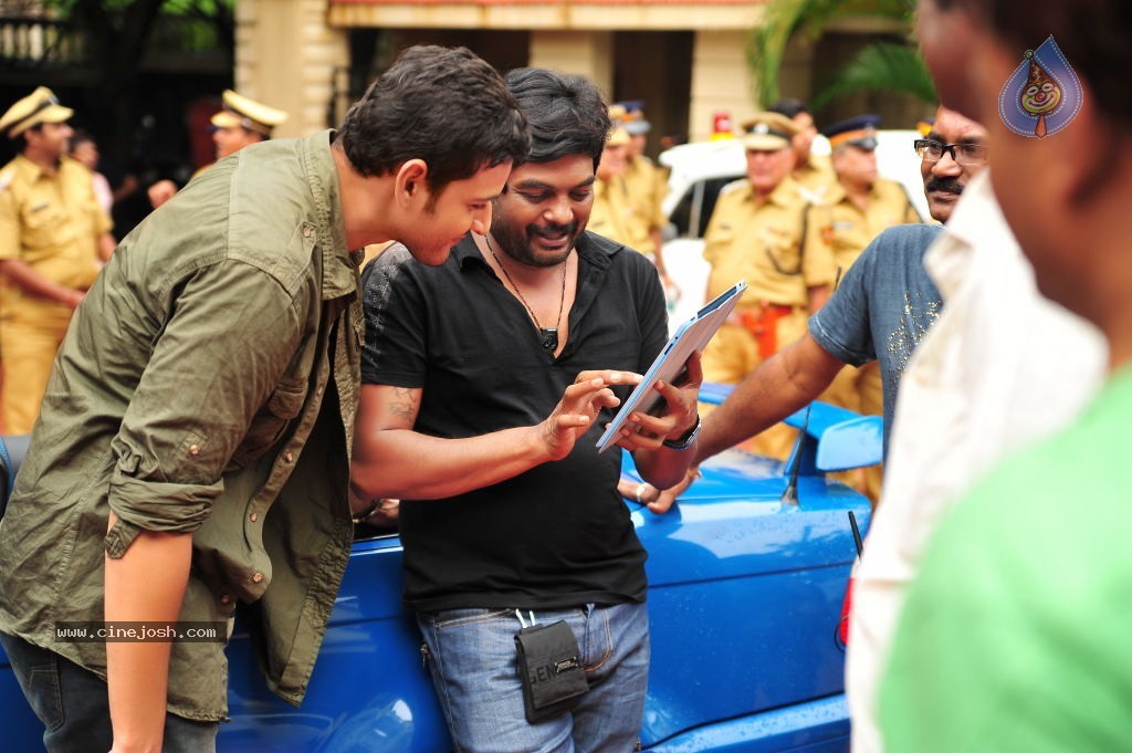Businessman Movie Working Stills - 43 / 75 photos
