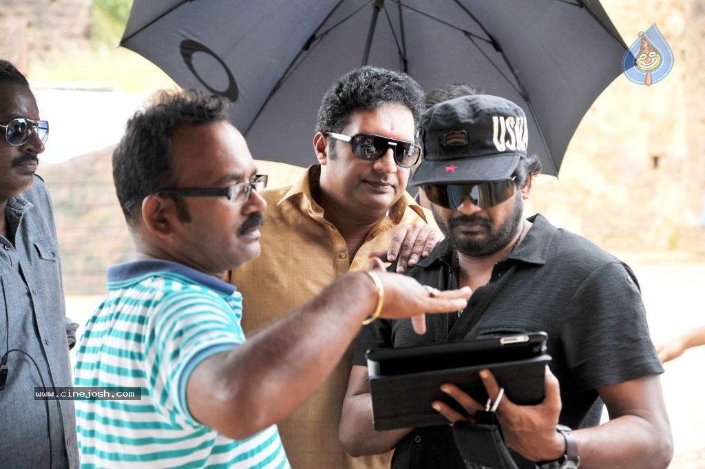Businessman Movie Working Stills - 49 / 75 photos