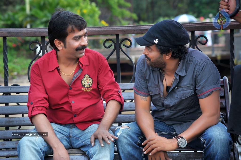Businessman Movie Working Stills - 64 / 75 photos