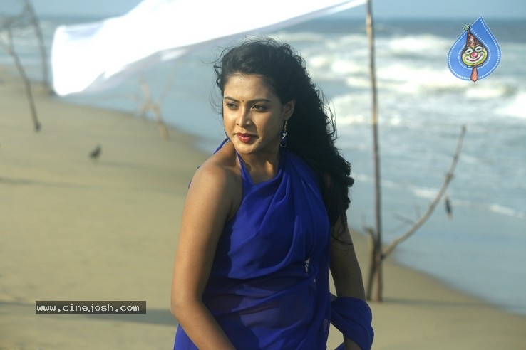 Call Taxi Tamil Movie Stills - 9 / 9 photos