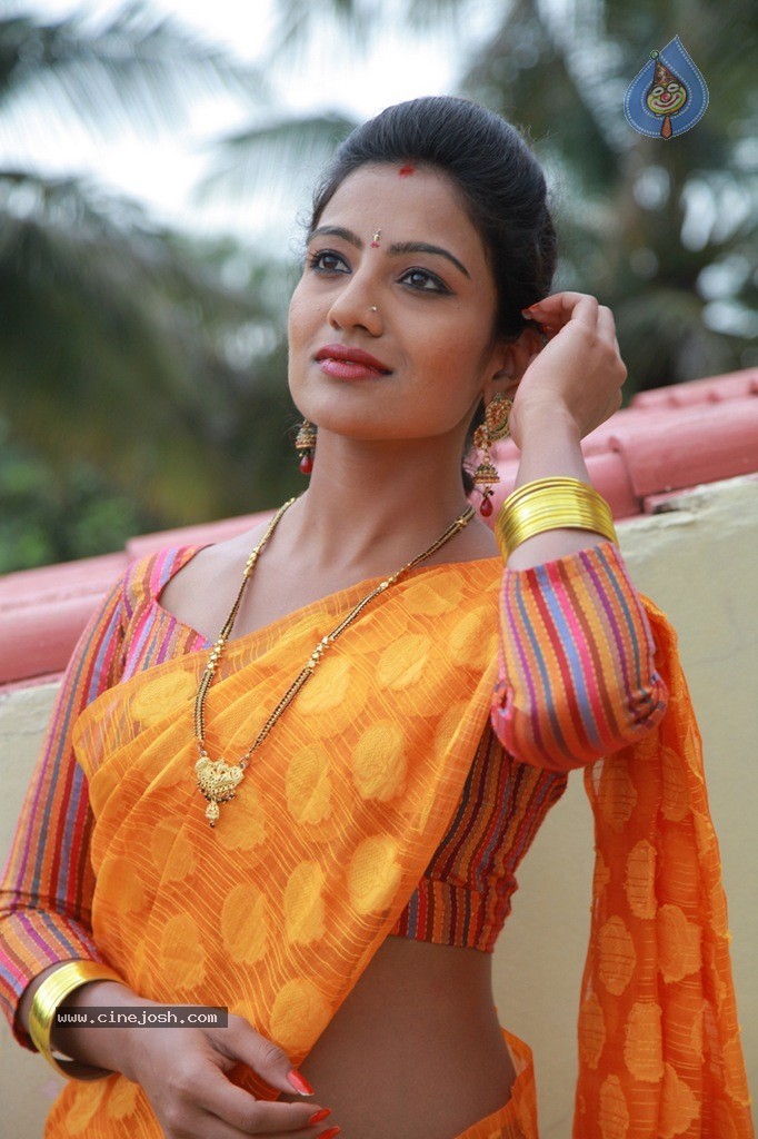 Calling Bell Movie New Stills - 27 / 86 photos