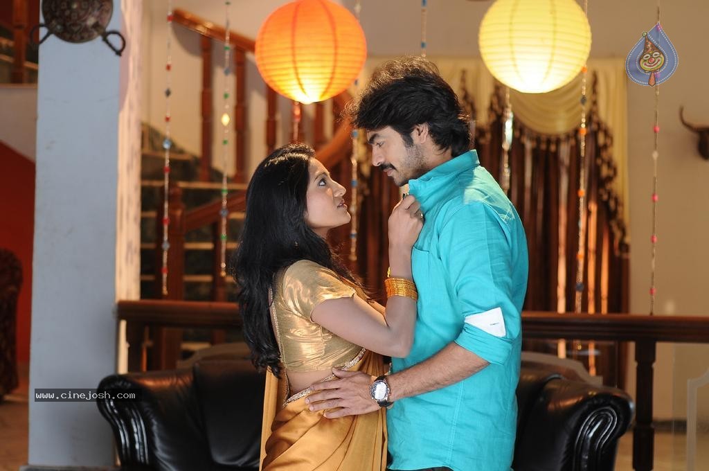 Calling Bell Movie Stills - 46 / 85 photos
