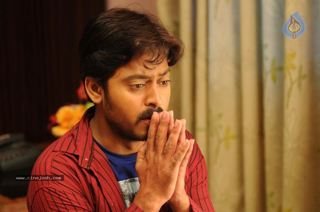 Calling Bell Movie Stills - 48 / 85 photos