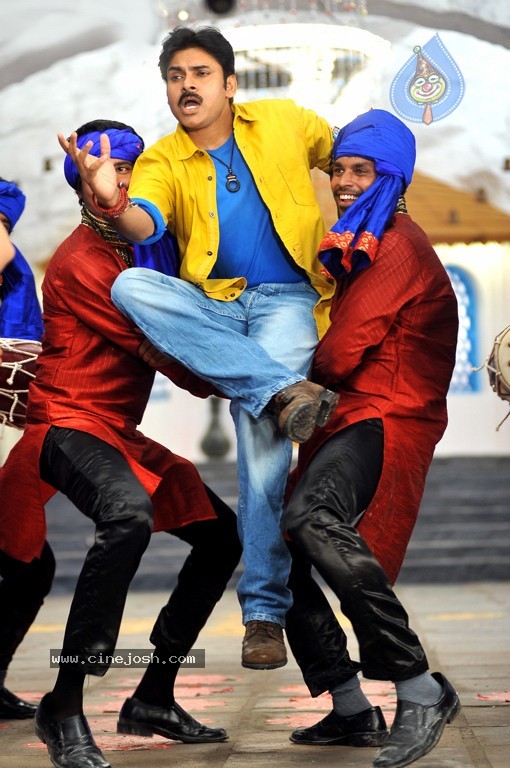 Cameraman Gangatho Rambabu Movie New Stills - 3 / 18 photos